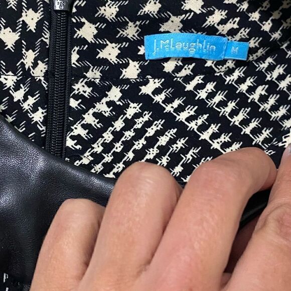 J. McLaughlin Women’s Kent Houndstooth Dress Fit and Flare Small Black/White - Picture 7 of 7